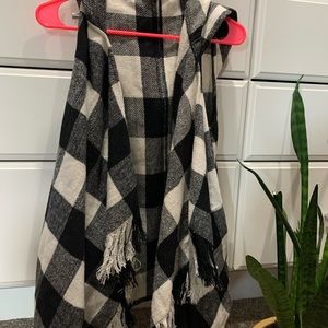 Buffalo plaid black and white vest